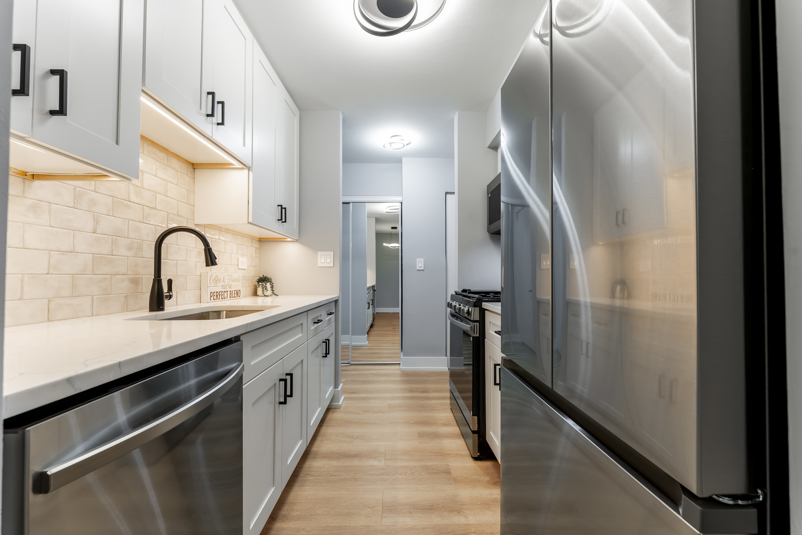 10 Oak Creek Drive #1020, Buffalo Grove, IL 60089