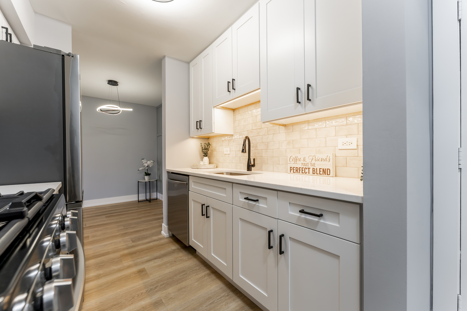 10 Oak Creek Drive #1020, Buffalo Grove, IL 60089