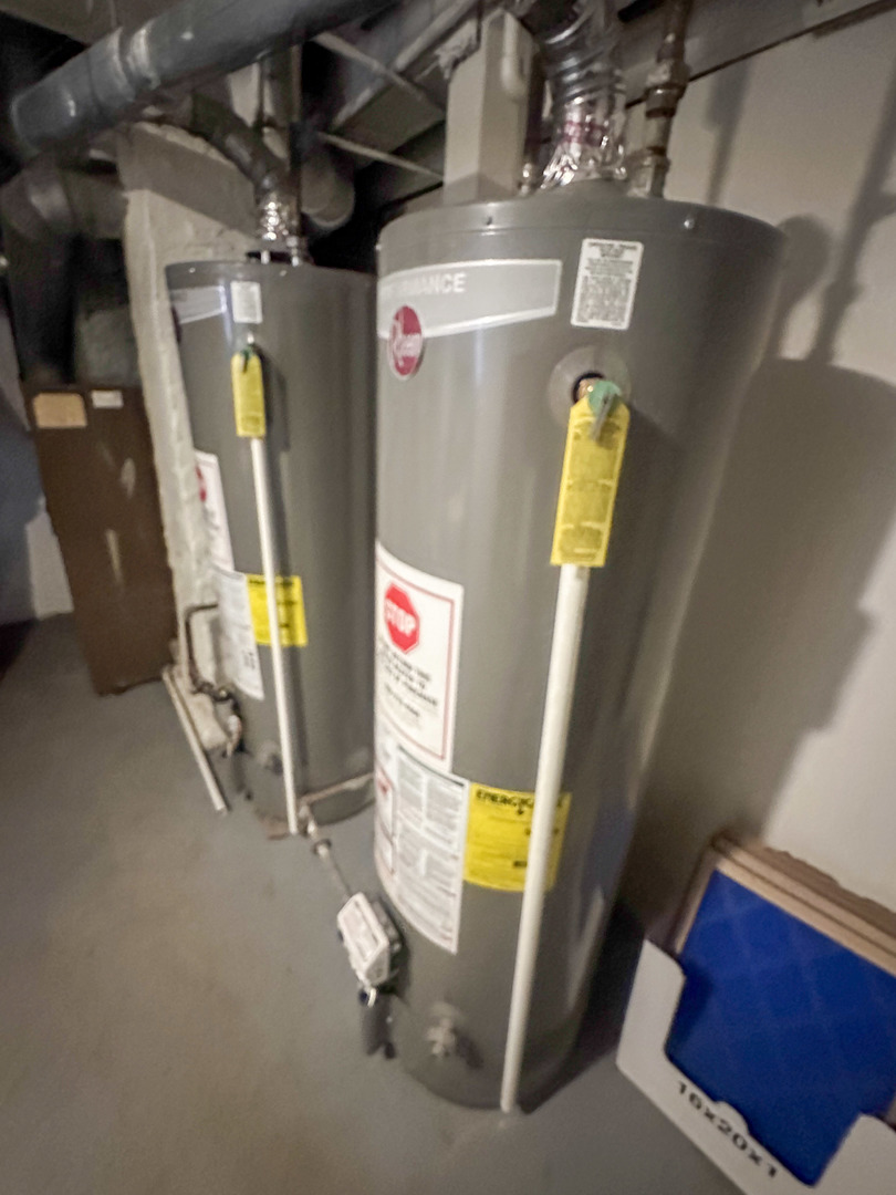 2037 N Tripp Avenue, Chicago, IL 60639