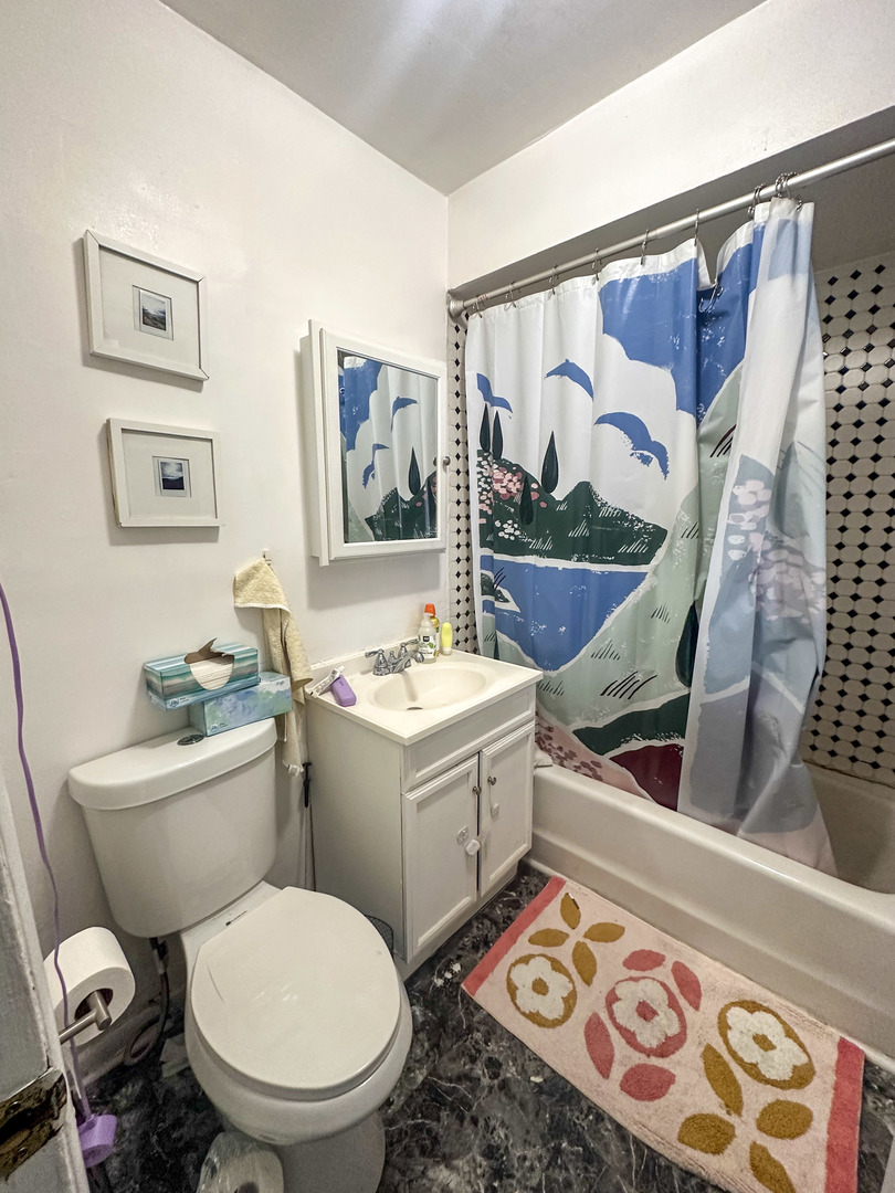 2037 N Tripp Avenue, Chicago, IL 60639