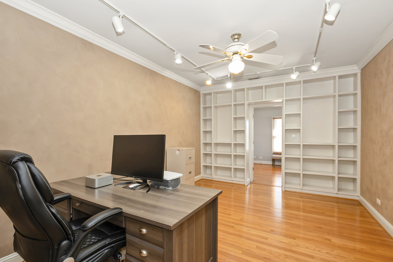 739 Aberdeen Drive, Crete, IL 60417