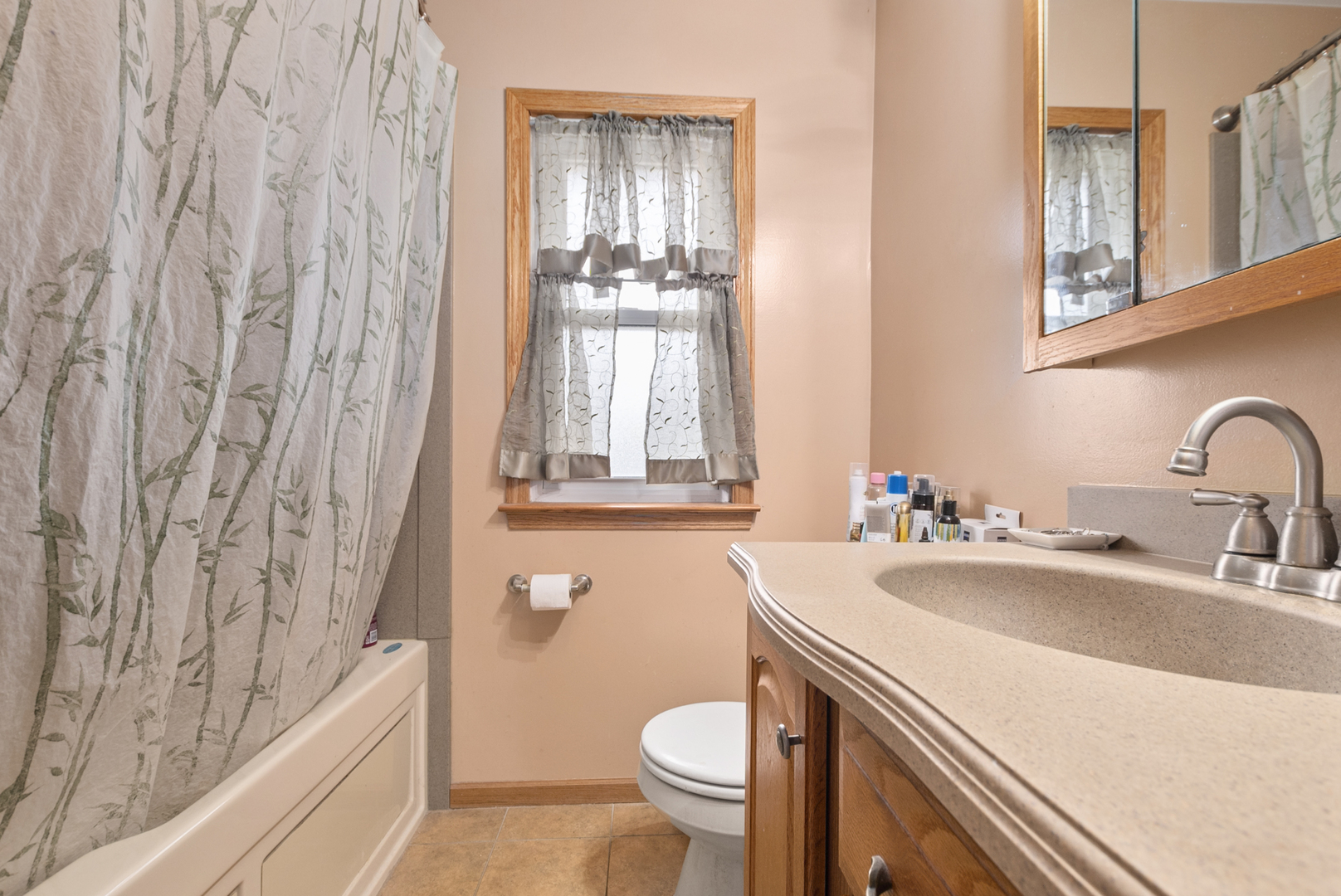 4614 W 115th Place, Alsip, IL 60803