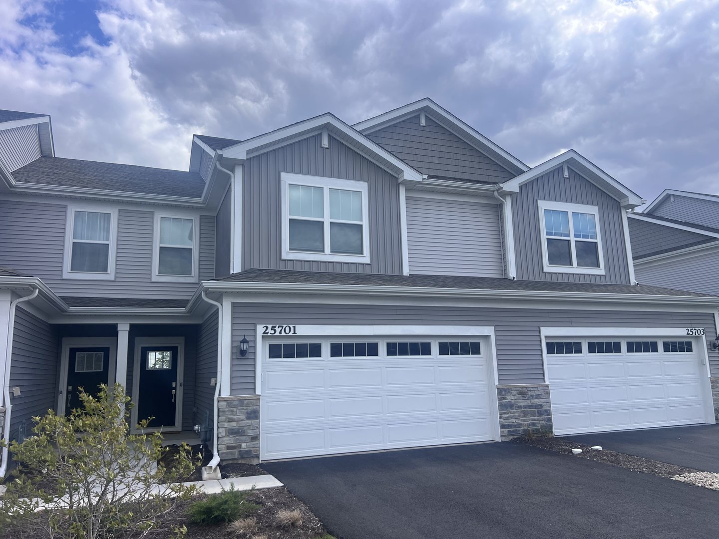 25701 W Yorkshire Drive, Plainfield, IL 60544