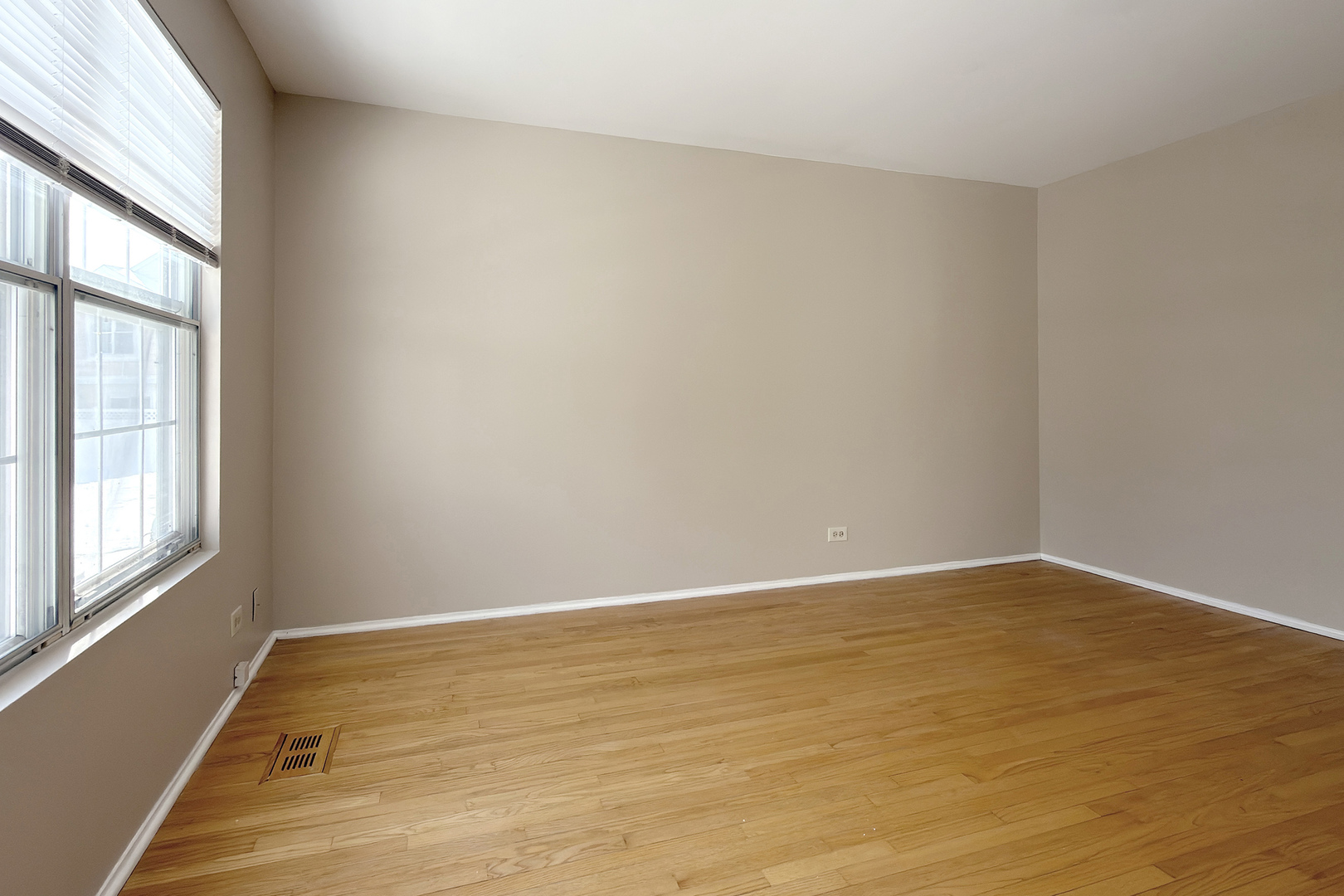 424 Le Parc Circle, Buffalo Grove, IL 60089