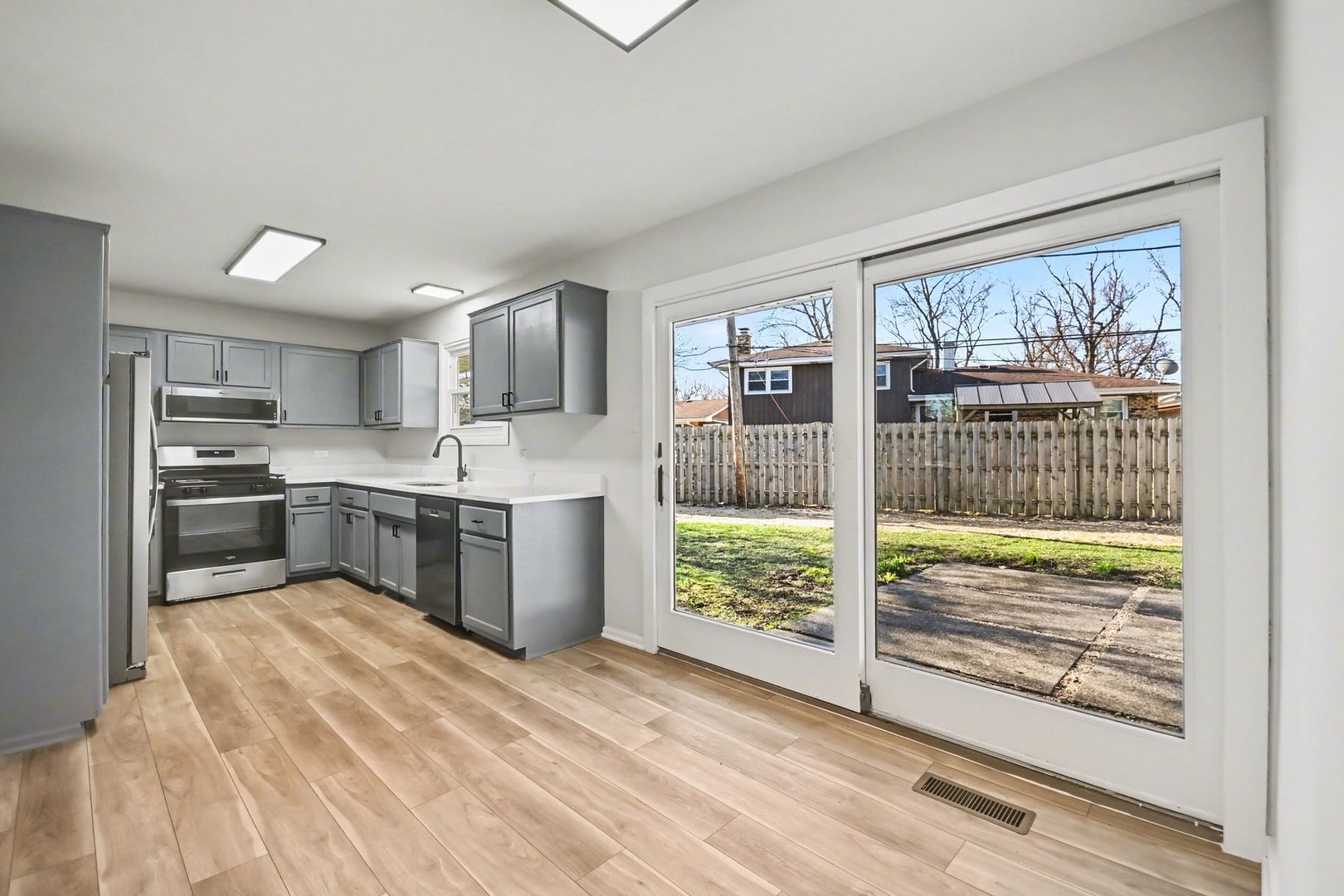 5535 Adeline Place, Oak Forest, IL 60452