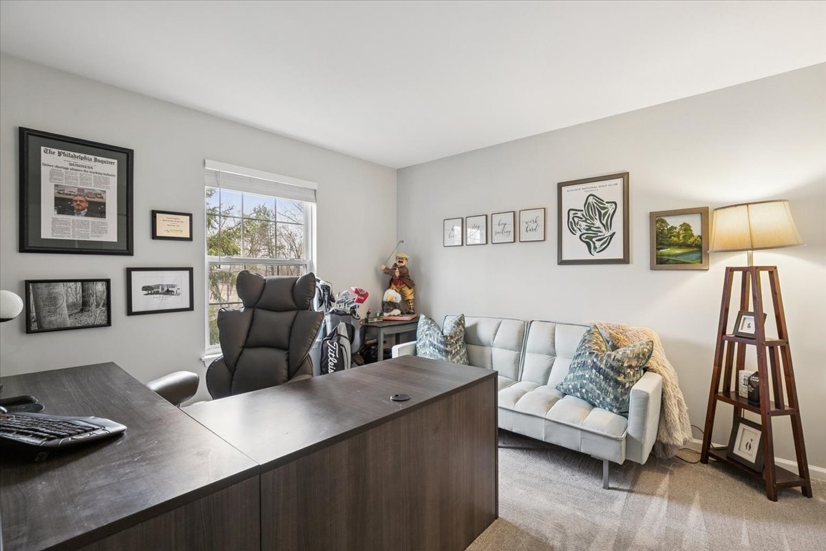 2190 Shadow Creek Court, Vernon Hills, IL 60061