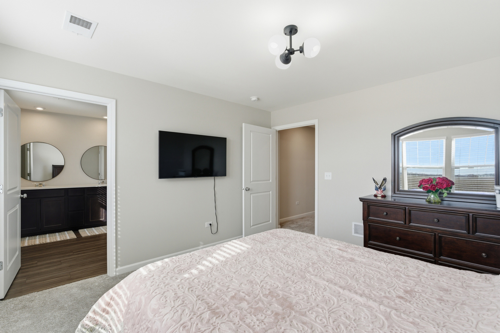 2235 Ryegrass Lane #68002, Bolingbrook, IL 60490