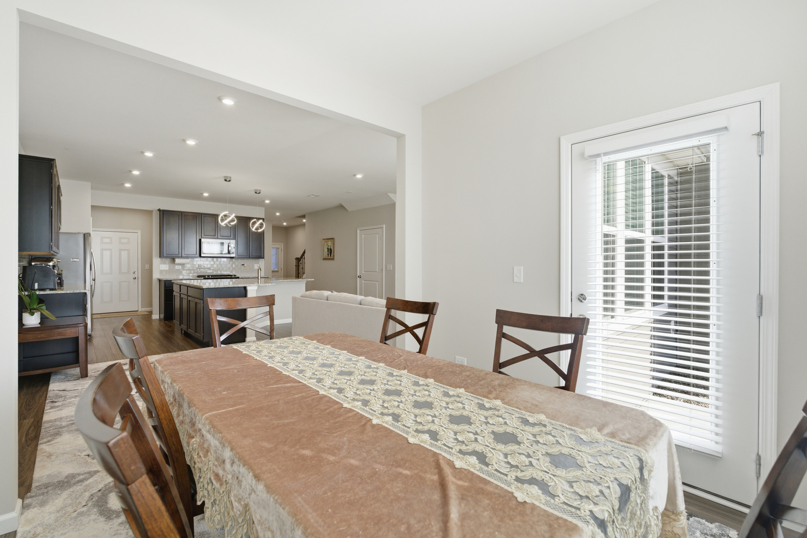 2235 Ryegrass Lane #68002, Bolingbrook, IL 60490