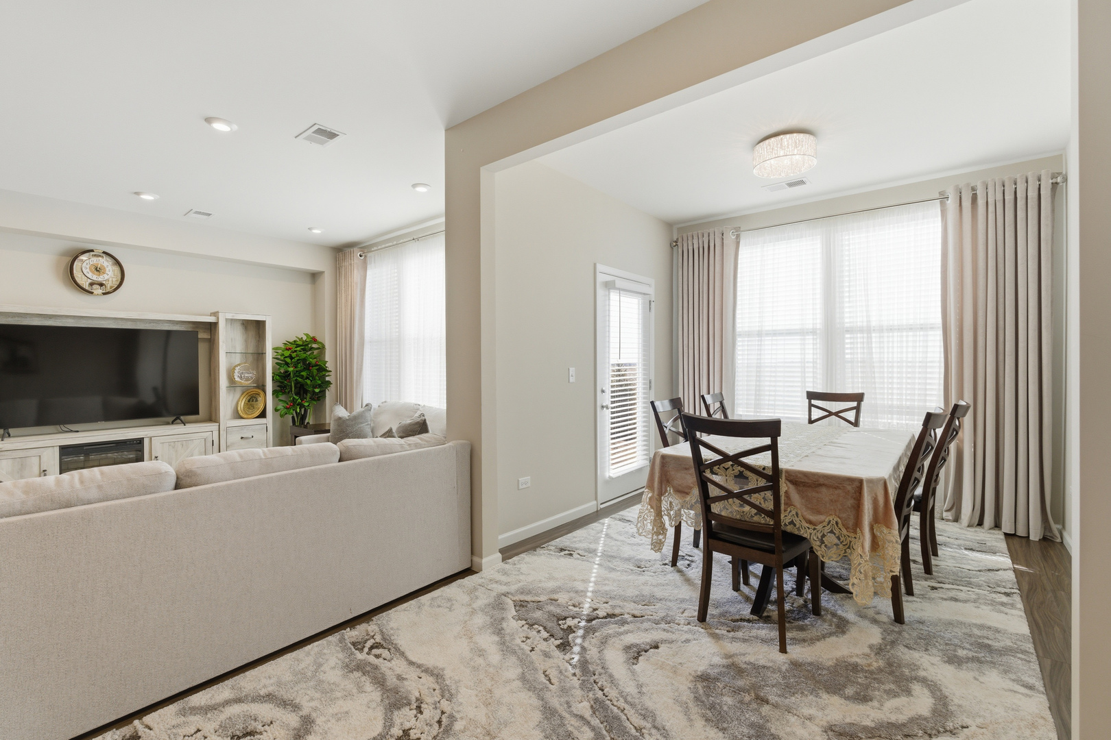 2235 Ryegrass Lane #68002, Bolingbrook, IL 60490