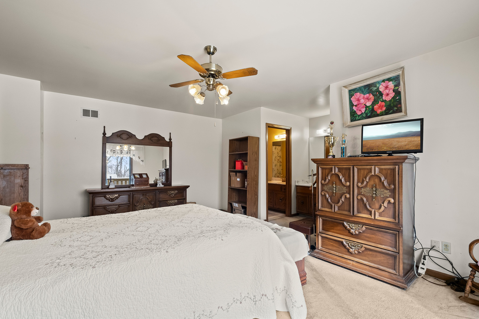 11031 S 84th Avenue, Palos Hills, IL 60465