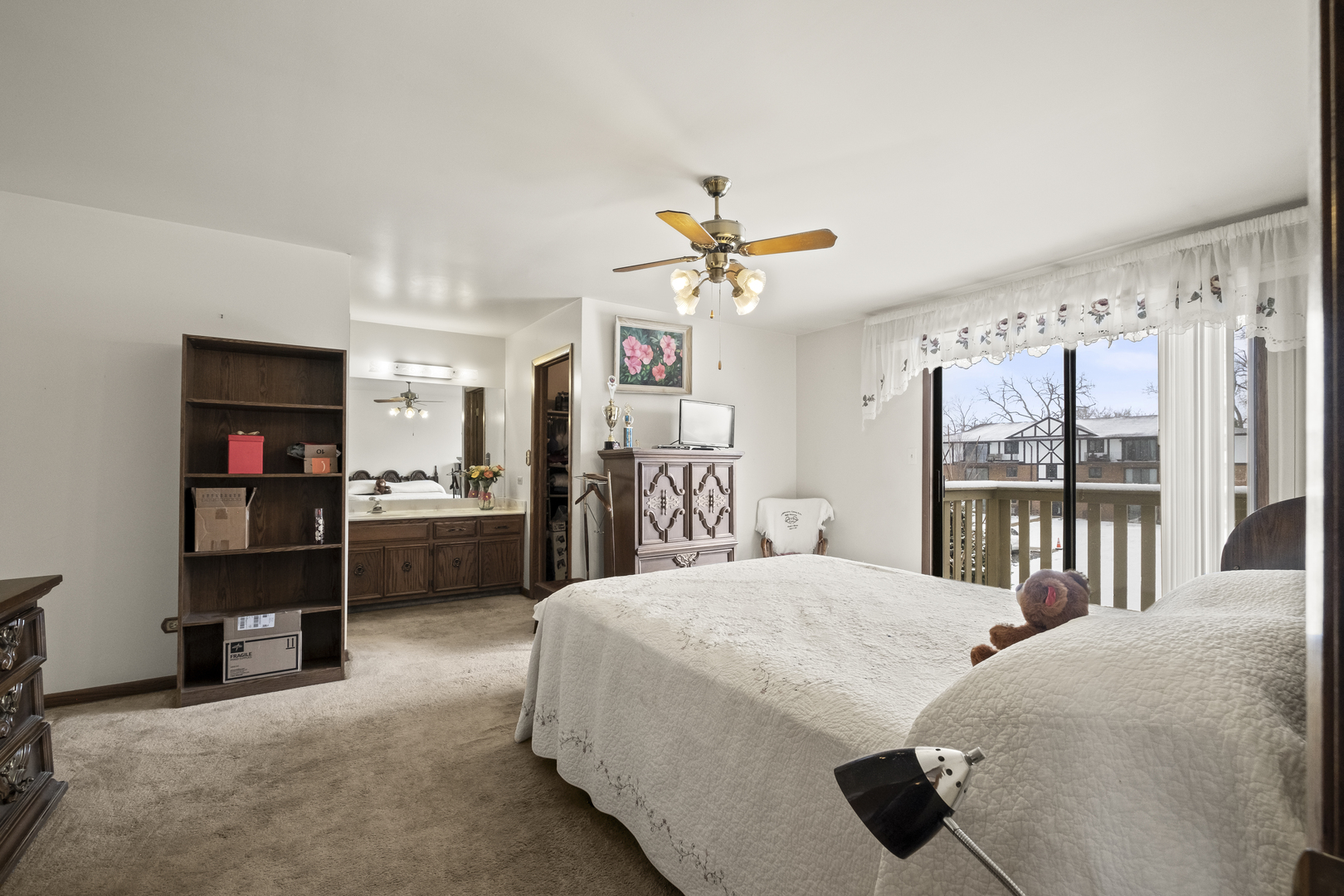 11031 S 84th Avenue, Palos Hills, IL 60465