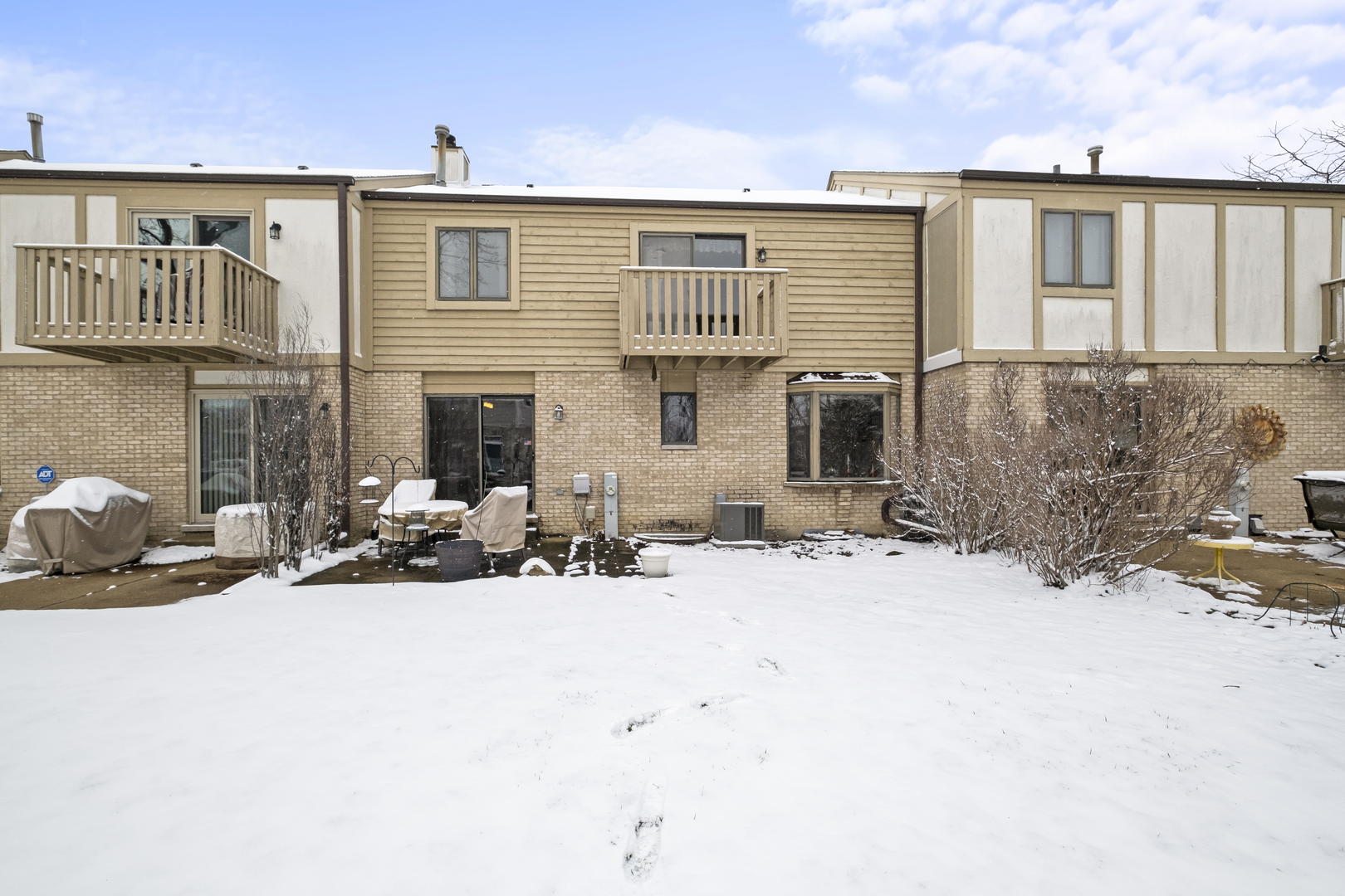 11031 S 84th Avenue, Palos Hills, IL 60465