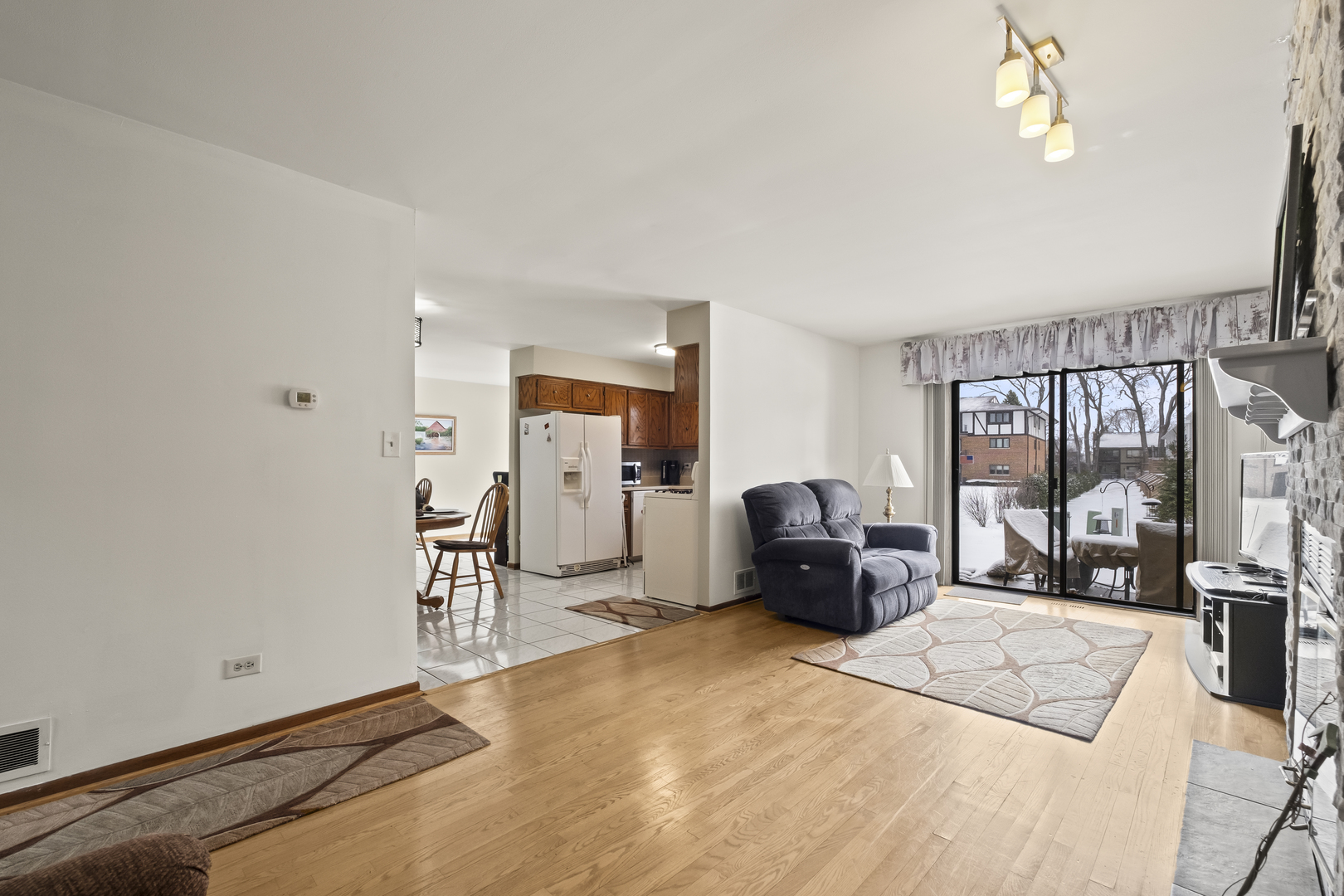 11031 S 84th Avenue, Palos Hills, IL 60465