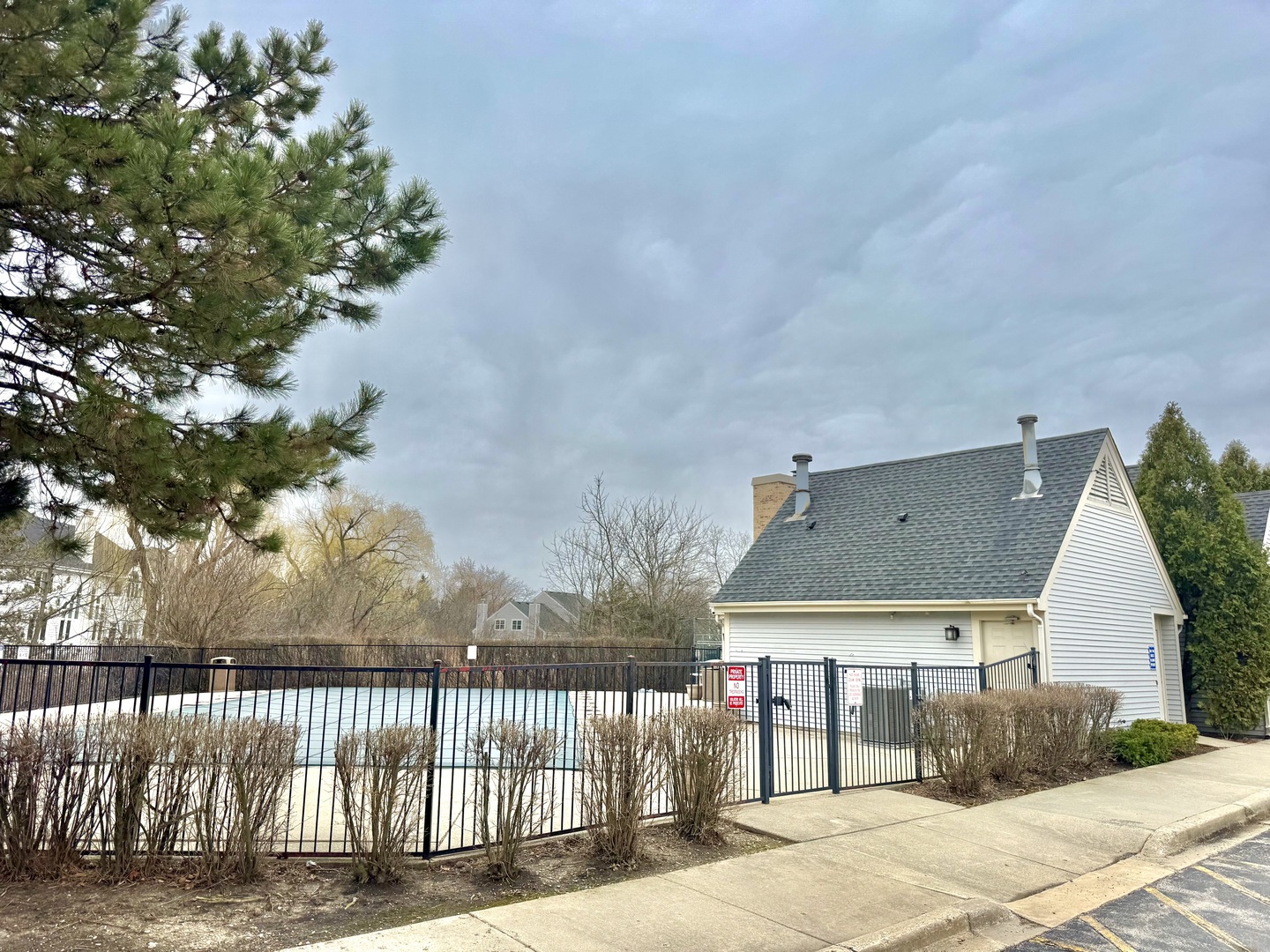 1133 N Knollwood Drive, Palatine, IL 60067