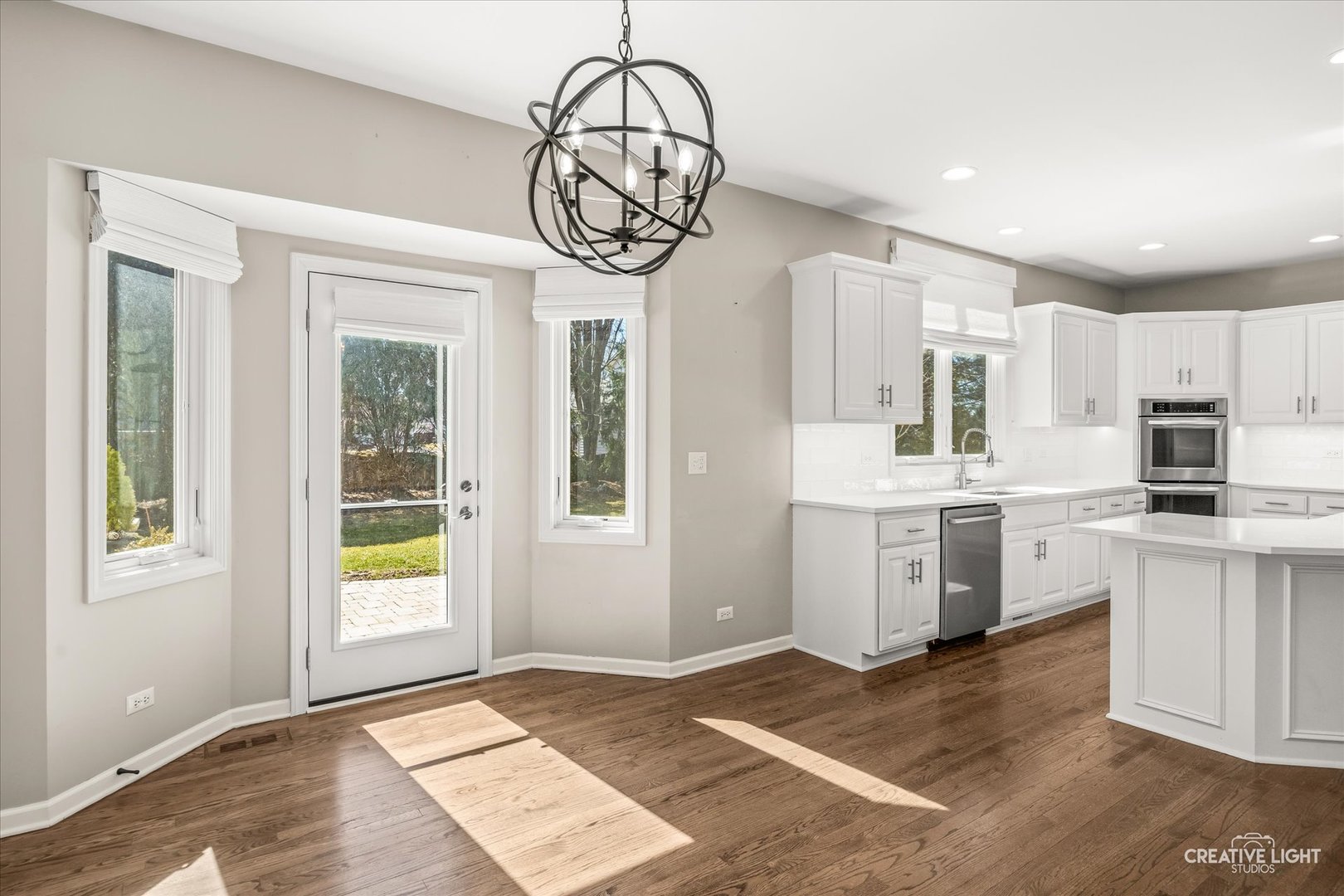 2552 DEWES Lane, Naperville, IL 60564