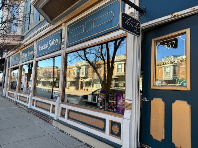 537 N Milwaukee Avenue, Libertyville, IL 60048