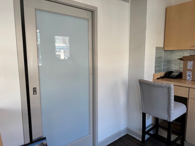 537 N Milwaukee Avenue, Libertyville, IL 60048