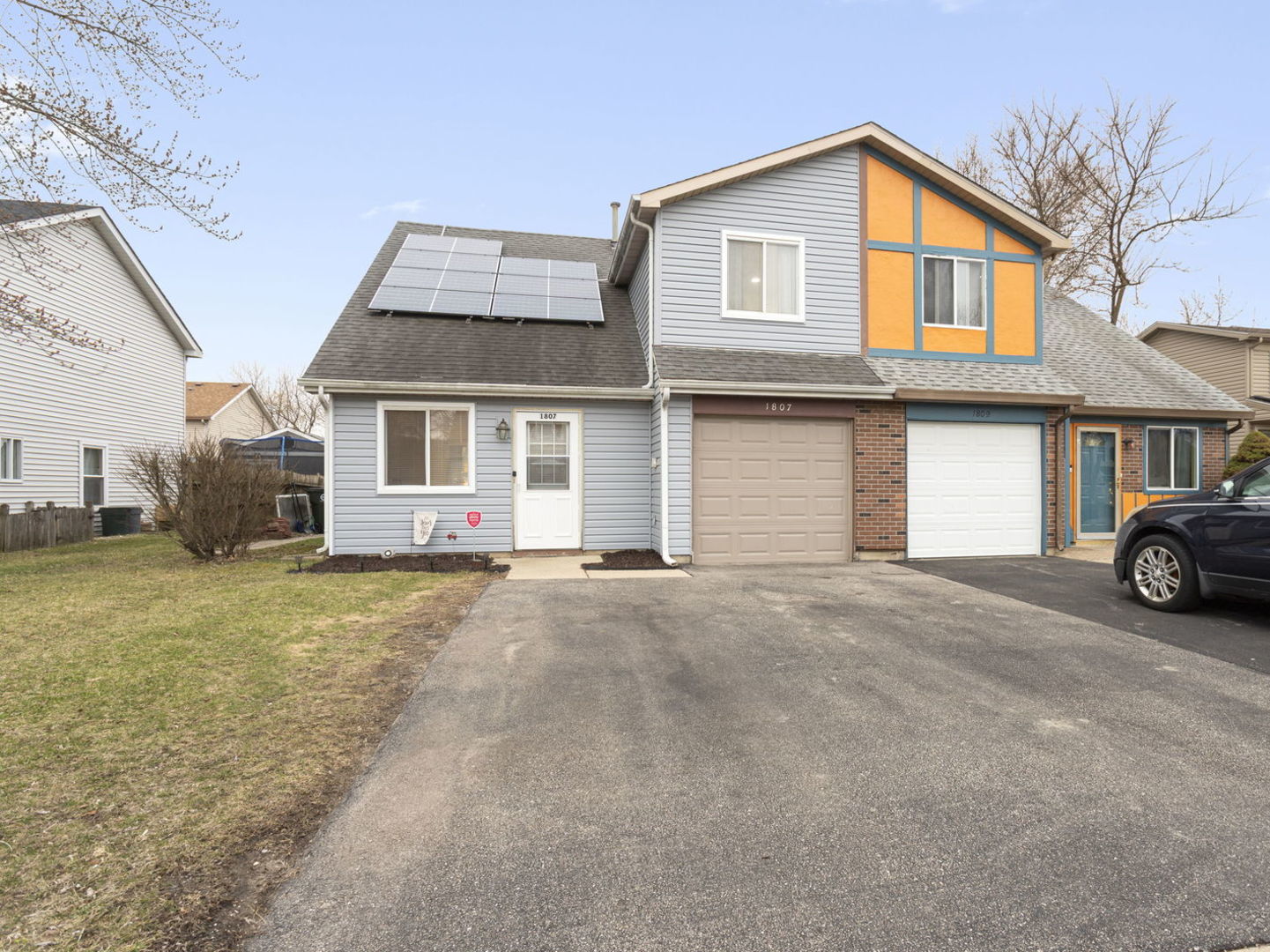 1807 Whitney Drive, Hanover Park, IL 60133