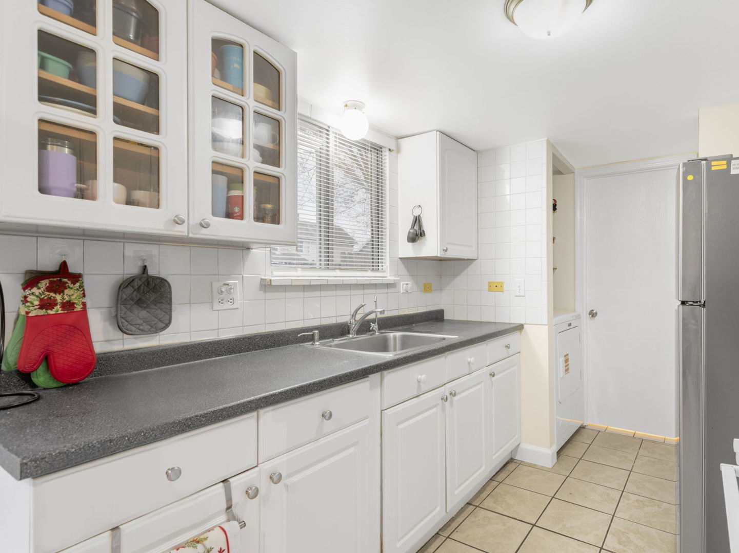 1807 Whitney Drive, Hanover Park, IL 60133