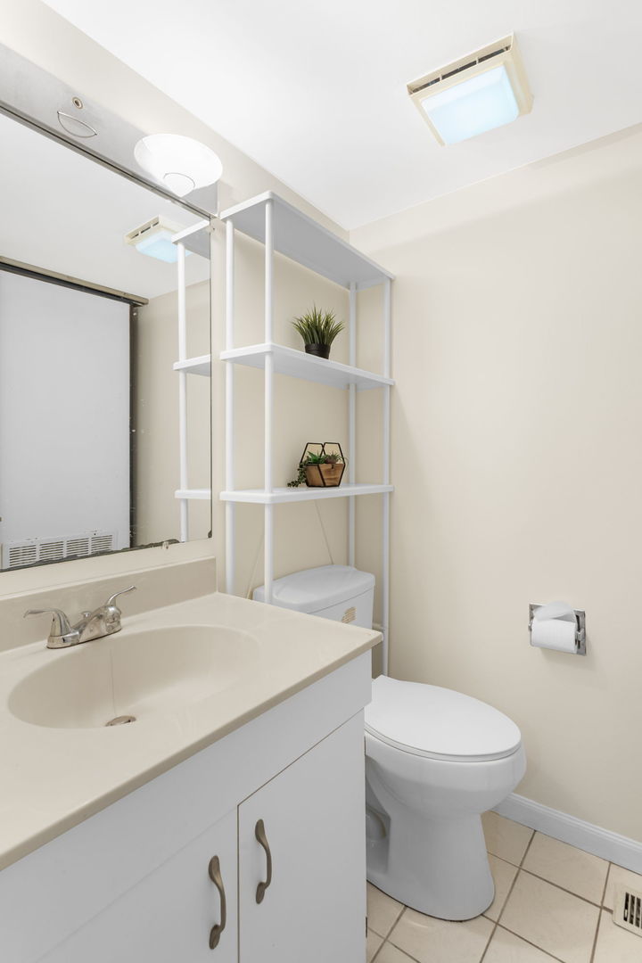 1807 Whitney Drive, Hanover Park, IL 60133