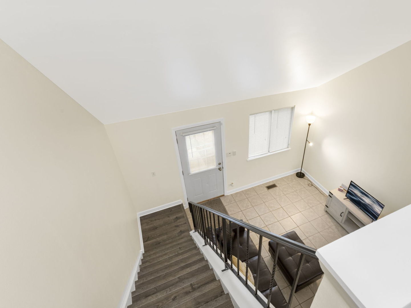 1807 Whitney Drive, Hanover Park, IL 60133