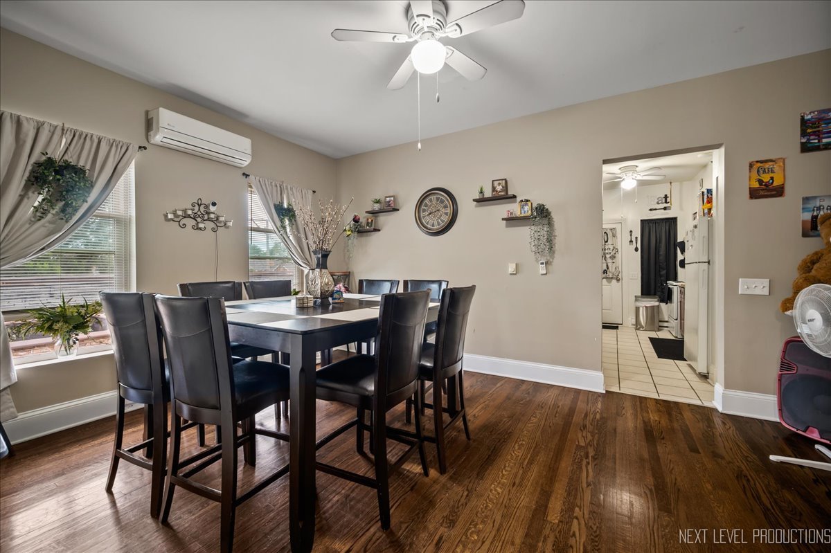 112-114 N Center Street, Joliet, IL 60435