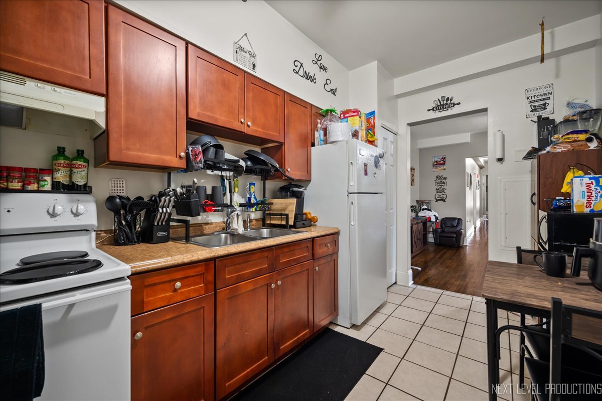 112-114 N Center Street, Joliet, IL 60435