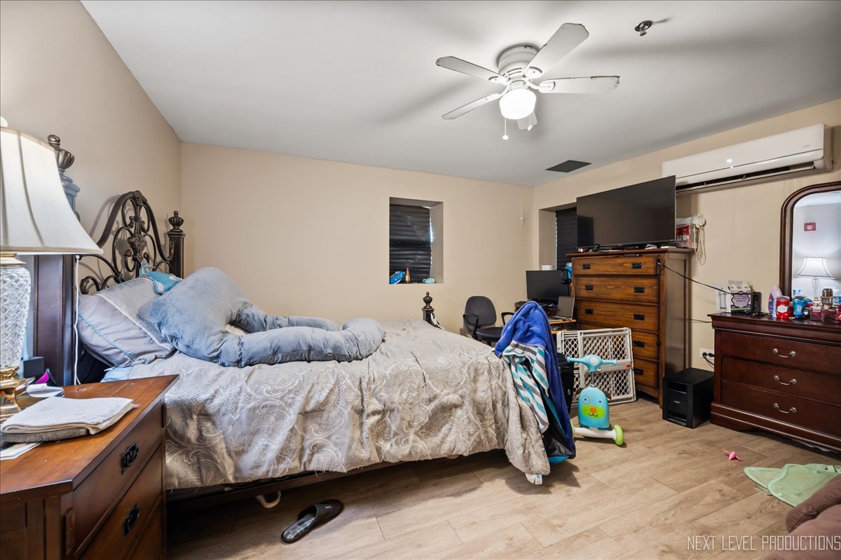 112-114 N Center Street, Joliet, IL 60435