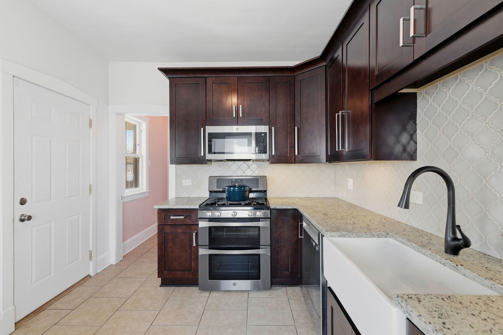 104 N Ardmore Avenue, Villa Park, IL 60181