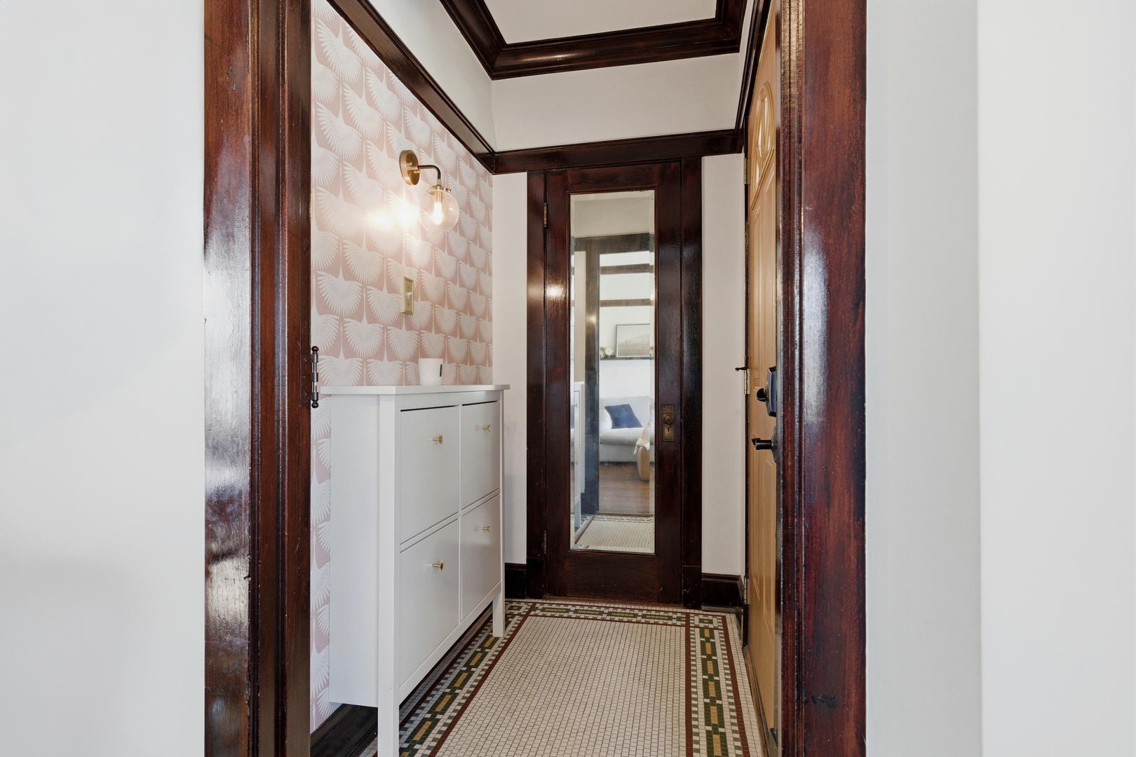 104 N Ardmore Avenue, Villa Park, IL 60181