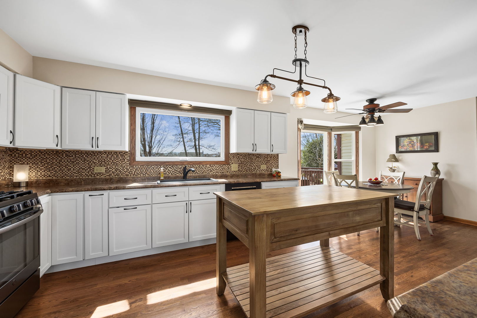 776 Provincetown Drive, Carol Stream, IL 60188