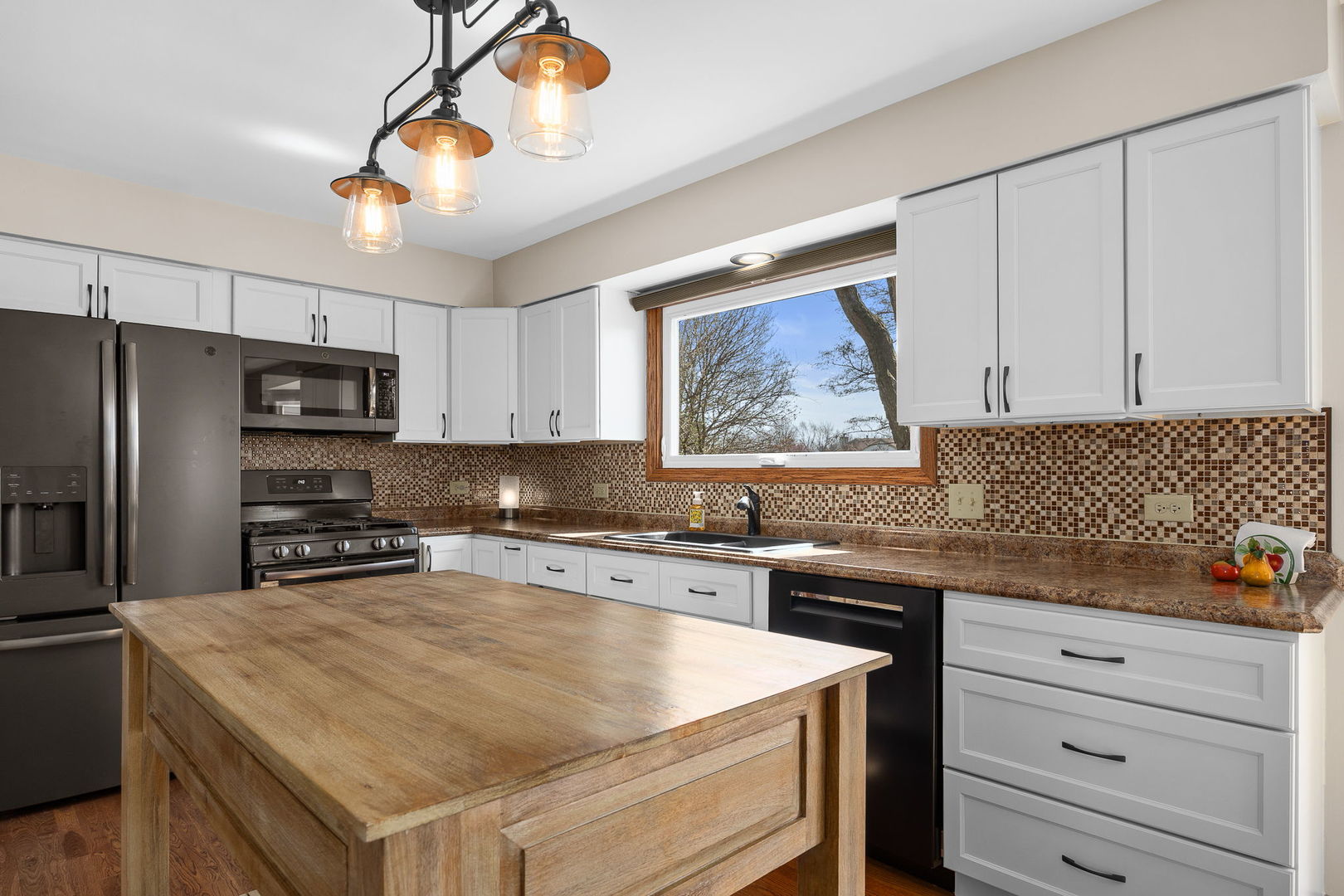 776 Provincetown Drive, Carol Stream, IL 60188