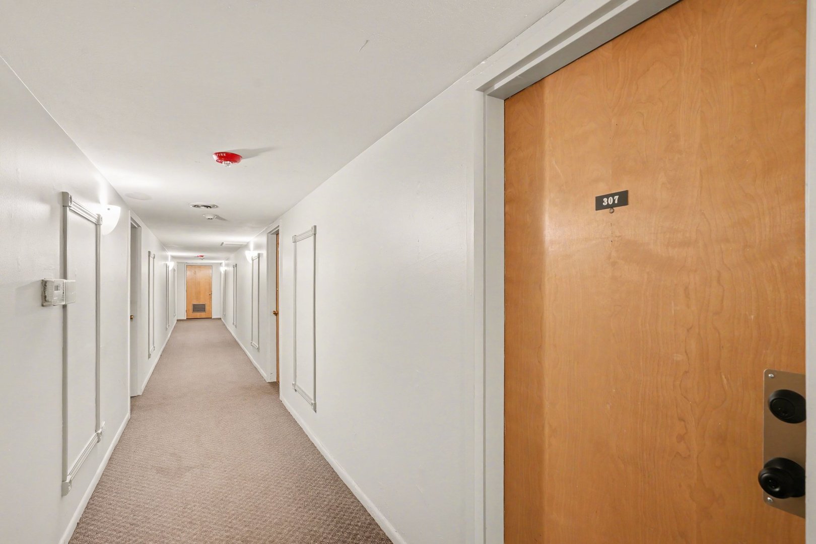 9820 S Pulaski Road #307, Oak Lawn, IL 60453