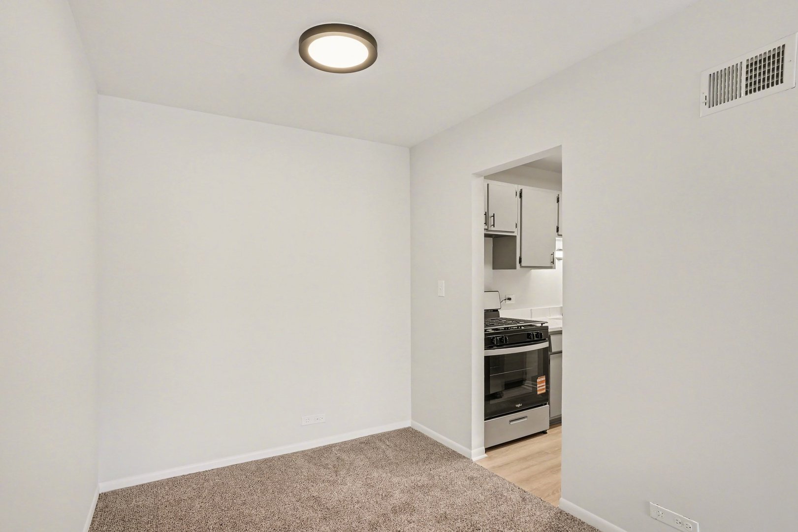 9820 S Pulaski Road #307, Oak Lawn, IL 60453