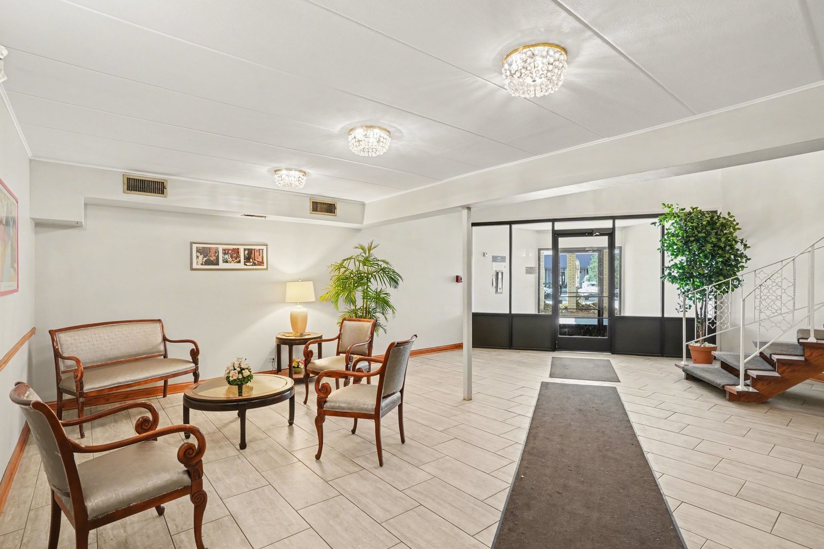 9820 S Pulaski Road #307, Oak Lawn, IL 60453