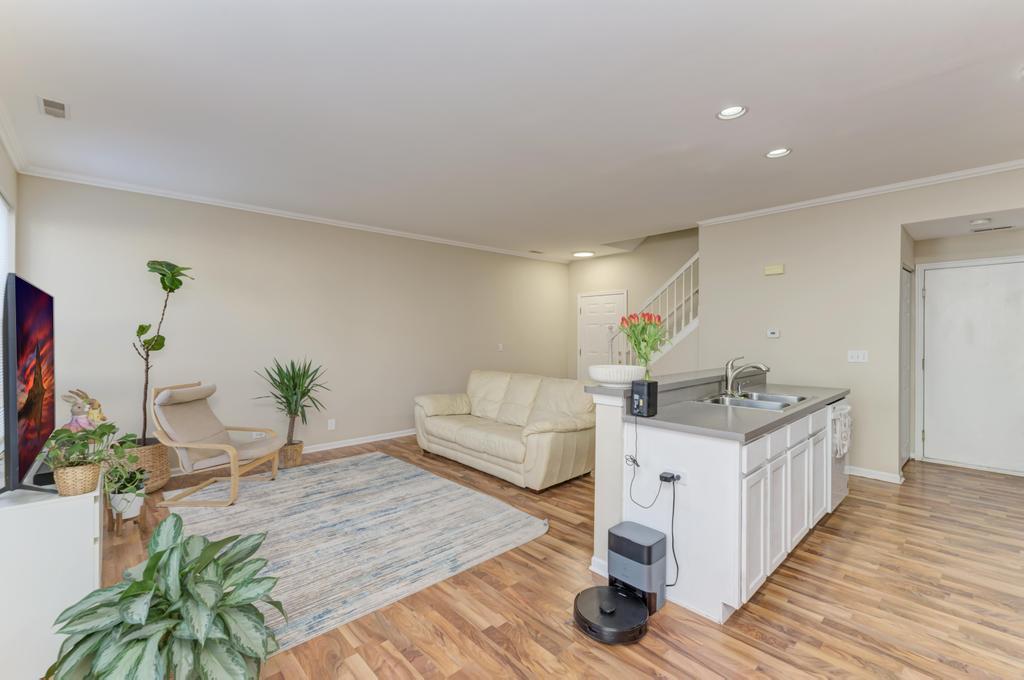 3873 Blackstone Drive, Aurora, IL 60504