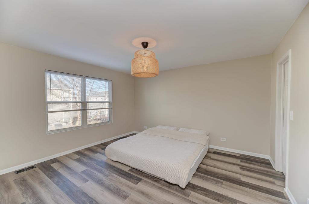 3873 Blackstone Drive, Aurora, IL 60504