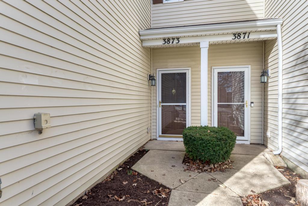 3873 Blackstone Drive, Aurora, IL 60504