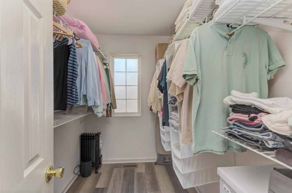 3873 Blackstone Drive, Aurora, IL 60504