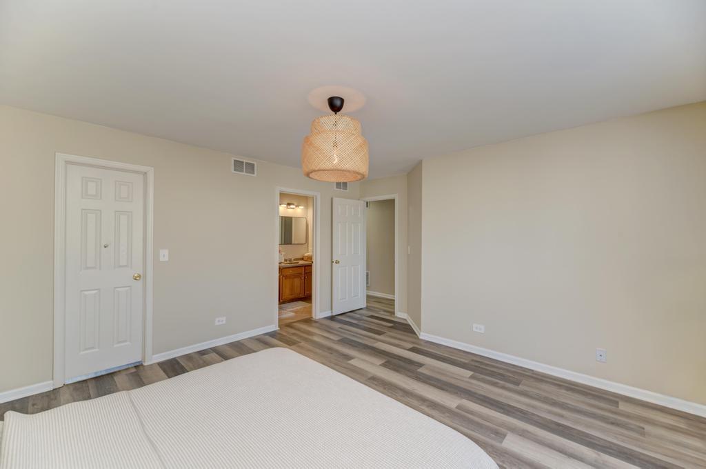 3873 Blackstone Drive, Aurora, IL 60504