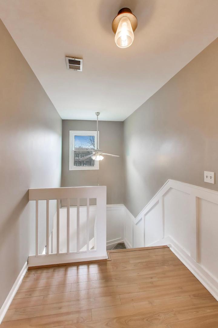 344 Timber Oaks Drive, North Aurora, IL 60542