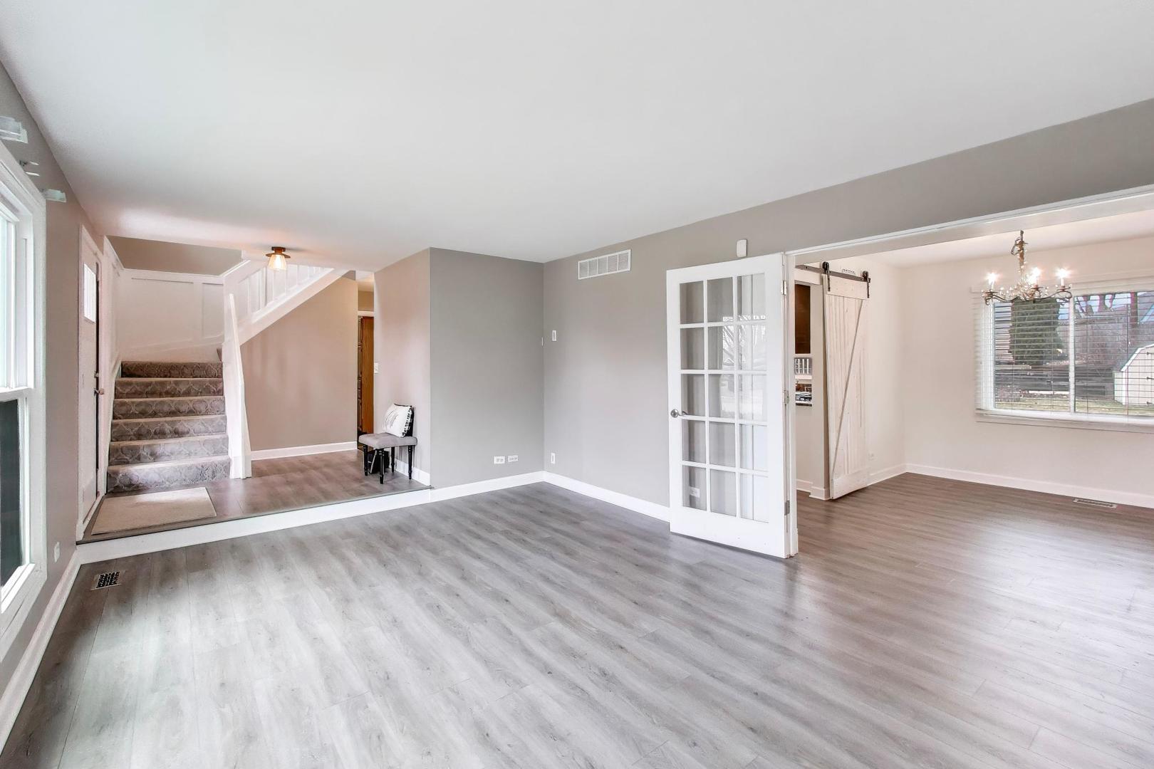 344 Timber Oaks Drive, North Aurora, IL 60542