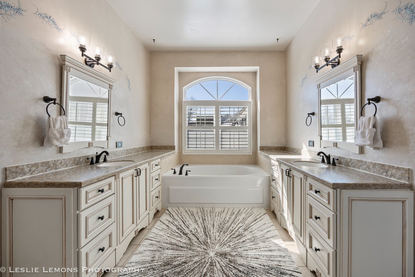 526 Windett Lane, Geneva, IL 60134