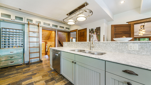 409 N State Street, Franklin Grove, IL 61031