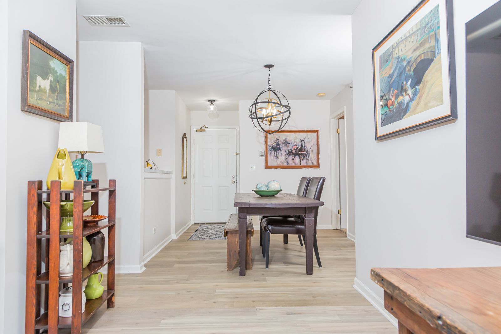 120 Glengarry Drive #112, Bloomingdale, IL 60108