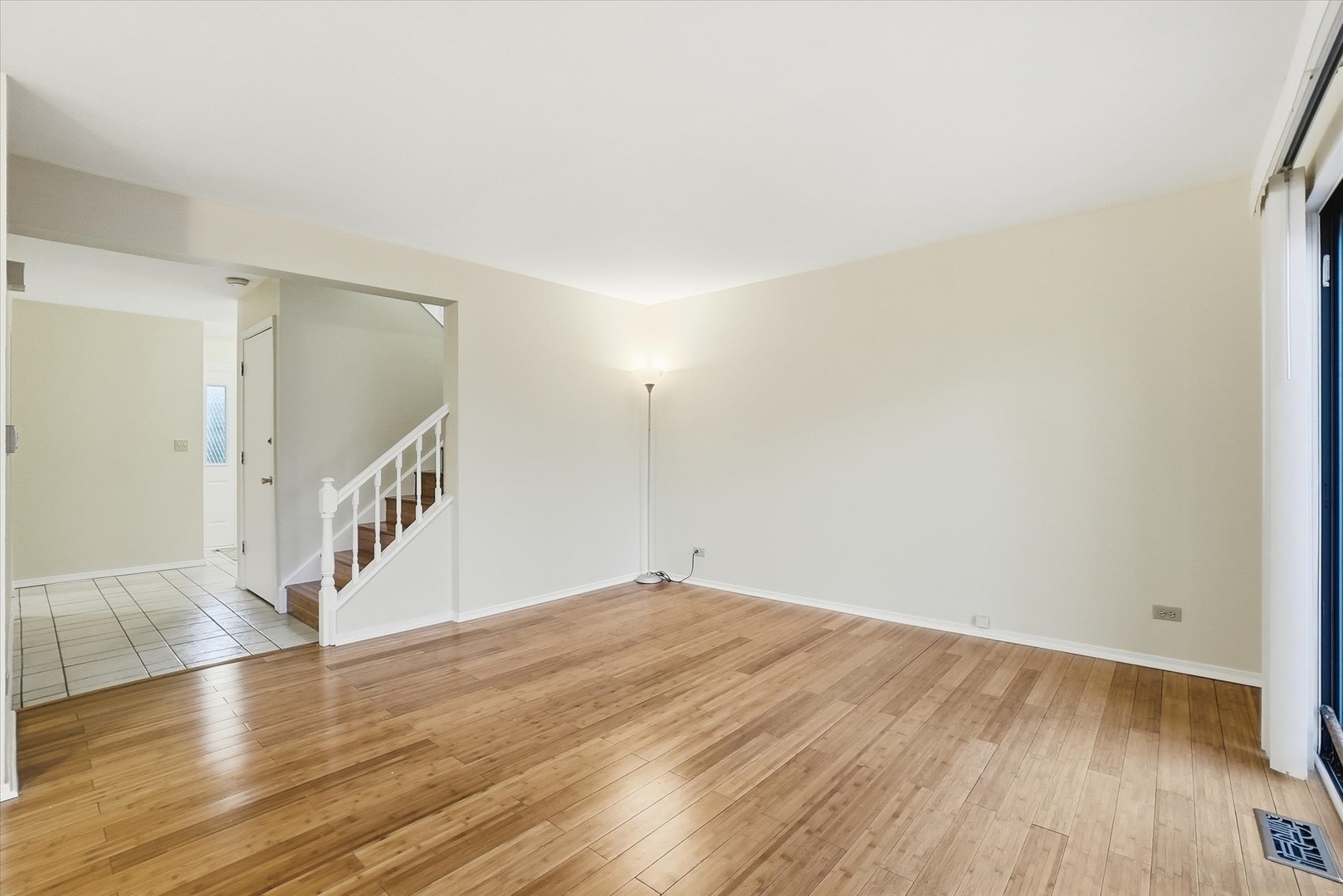 413 Buffalo Trail, Wheeling, IL 60090