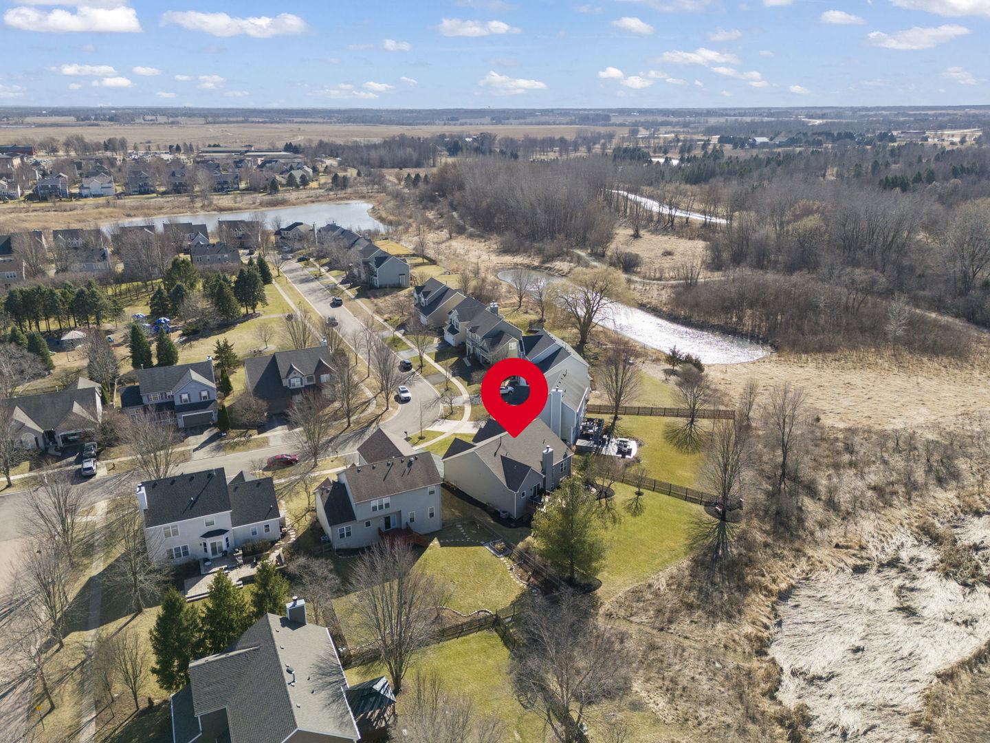 39W578 Newton Square, Geneva, IL 60134