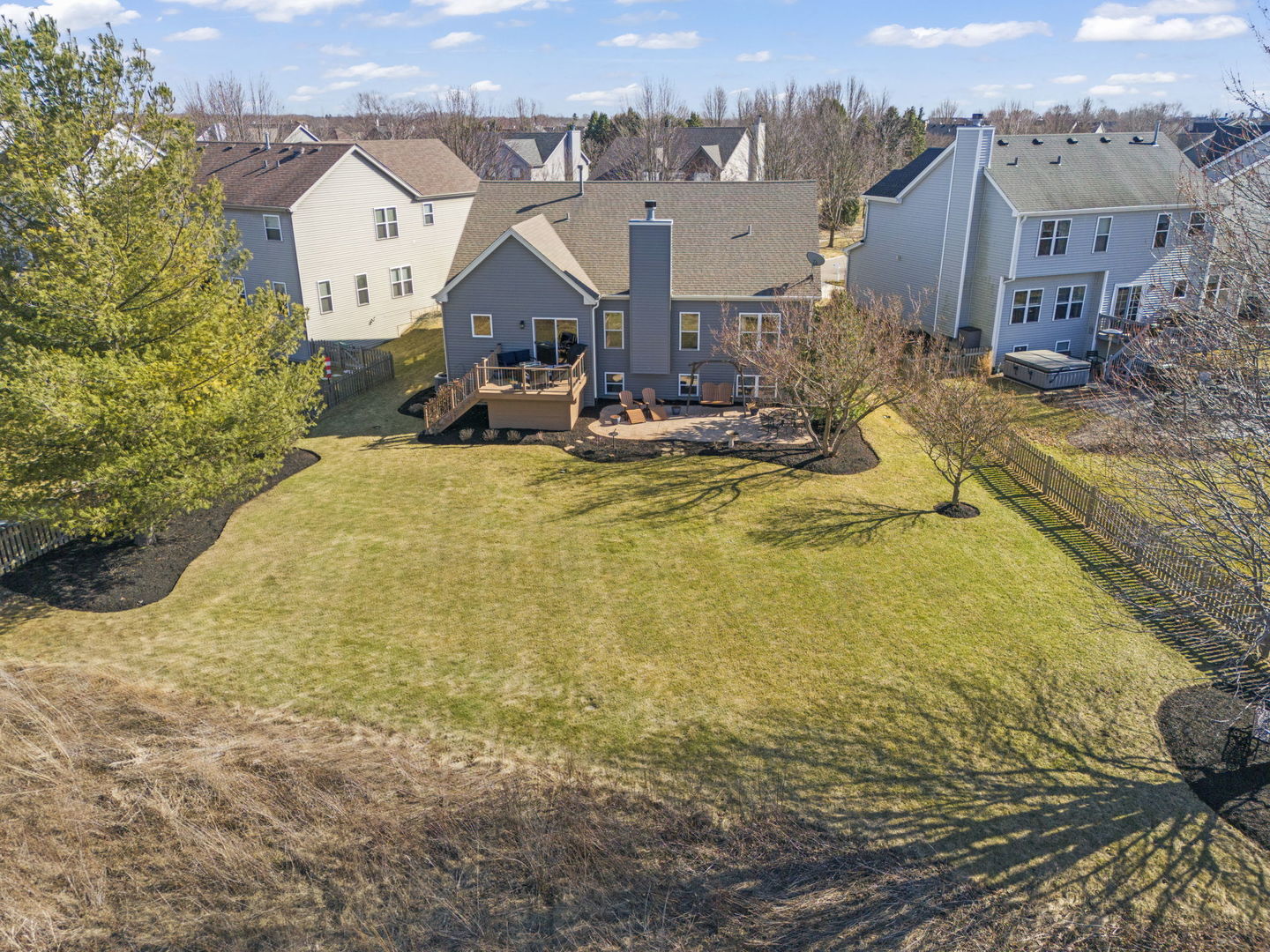 39W578 Newton Square, Geneva, IL 60134