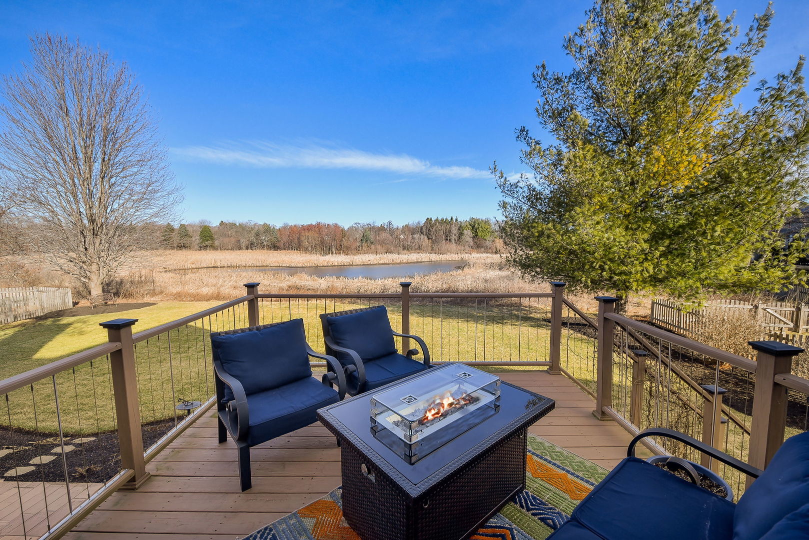 39W578 Newton Square, Geneva, IL 60134