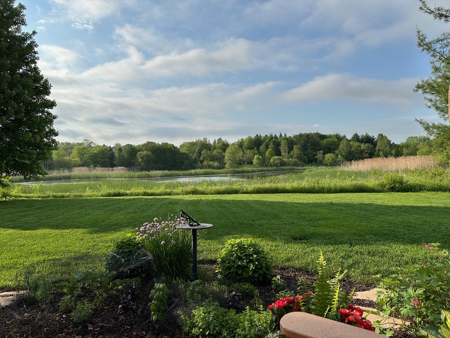 39W578 Newton Square, Geneva, IL 60134